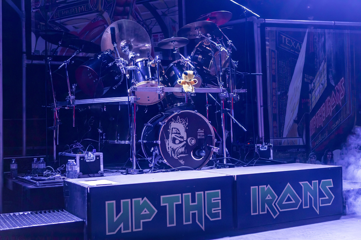 Up The Irons @ Hell on Air, picture 1, photographed by Edwin Houdevelt - FrontView Magazine