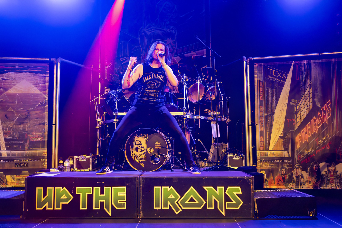 Up The Irons @ Hell on Air, picture 20, photographed by Edwin Houdevelt - FrontView Magazine