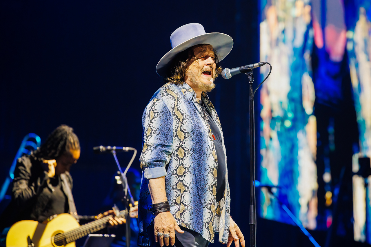 Zucchero in concert, foto 6, foto's door Paul Jongeneelen - FrontView Magazine