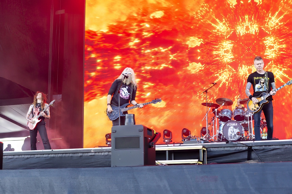 Mastodon @ Rock Am Ring, picture 2, photographed by Edwin Houdevelt - FrontView Magazine