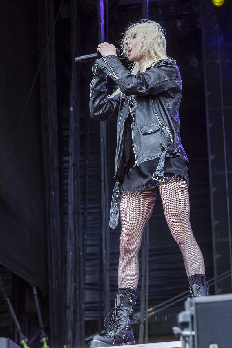 The Pretty Reckless @ Rock Am Ring, picture 5, photographed by Edwin Houdevelt - FrontView Magazine