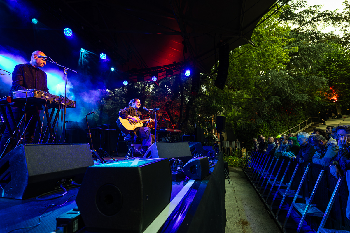 Grace Cummings @ OLT, foto 10, foto's door David Johnson - FrontView Magazine