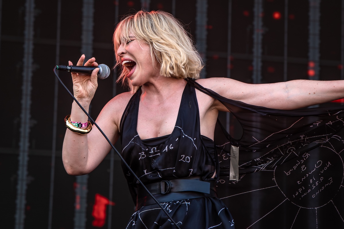Natasha Bedingfield @ Pinkpop, picture 3, photographed by Anoek Houben - FrontView Magazine