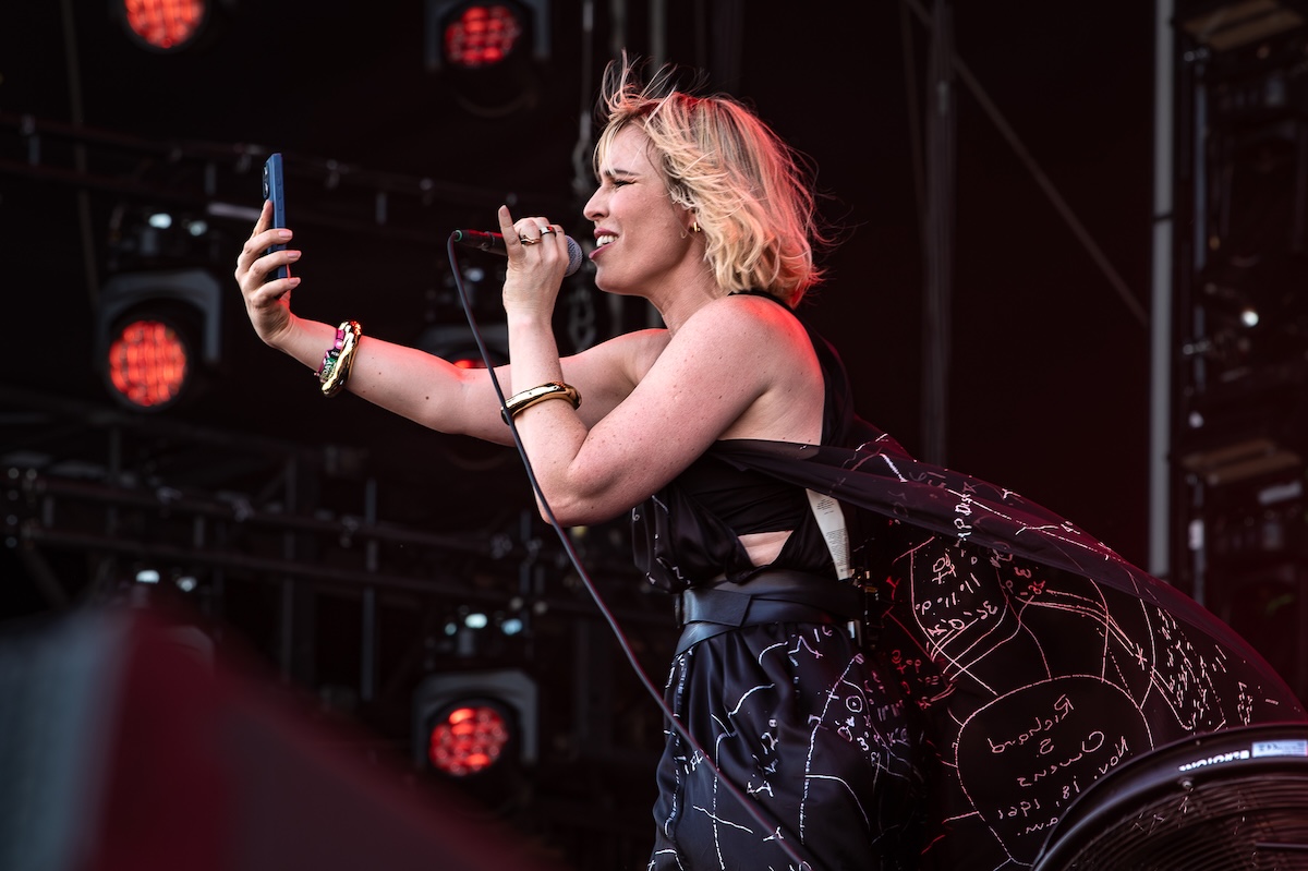 Natasha Bedingfield @ Pinkpop, picture 9, photographed by Anoek Houben - FrontView Magazine