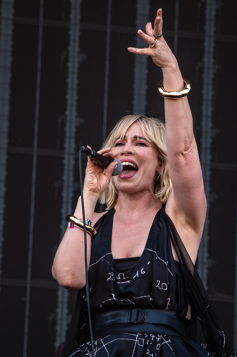 Natasha Bedingfield @ Pinkpop, picture 4, photographed by Anoek Houben - FrontView Magazine