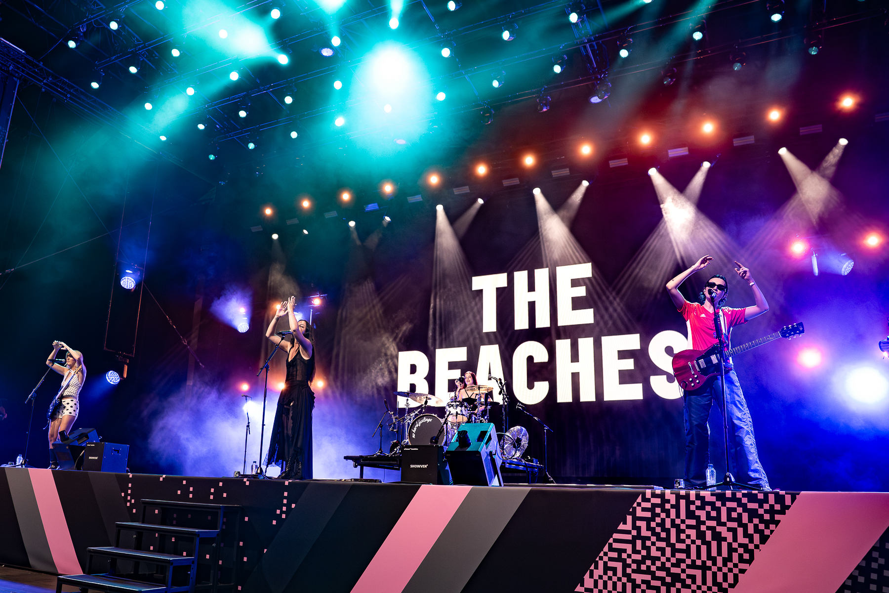 The Beaches @ Pinkpop, picture 24, photographed by Anoek Houben - FrontView Magazine