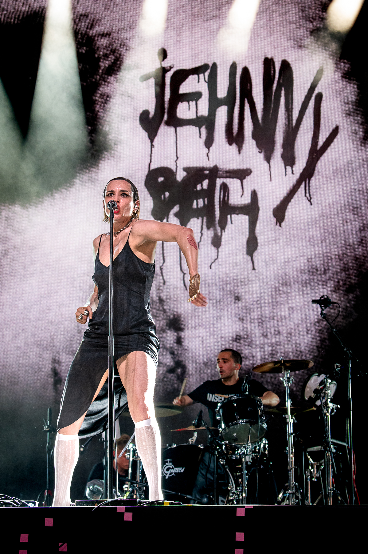 Jehnny BethJen @ Pinkpop, foto 13, foto's door Anoek Houben - FrontView Magazine