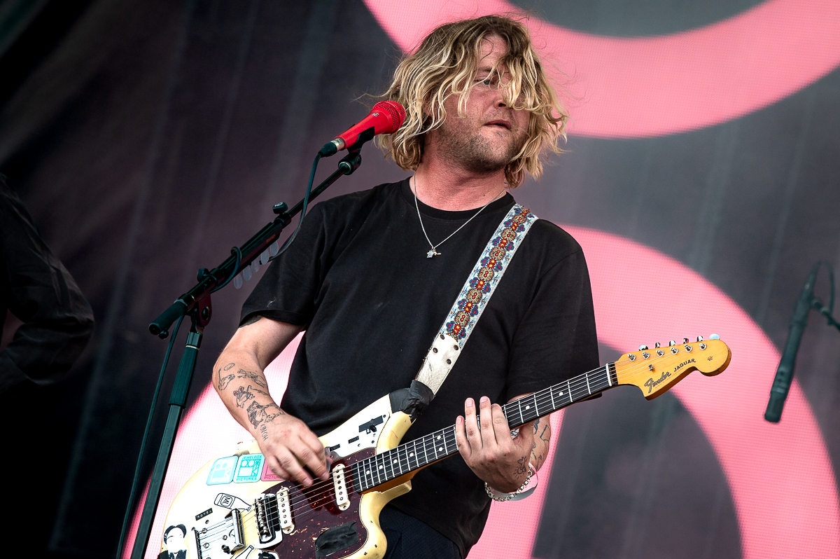 Royel Otis @ Pinkpop, picture 4, photographed by Anoek Houben - FrontView Magazine
