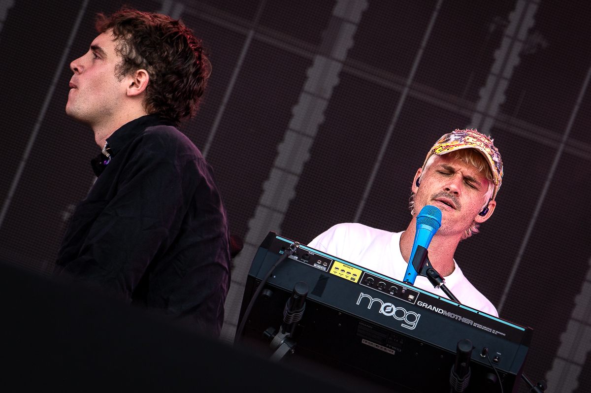 Royel Otis @ Pinkpop, picture 18, photographed by Anoek Houben - FrontView Magazine