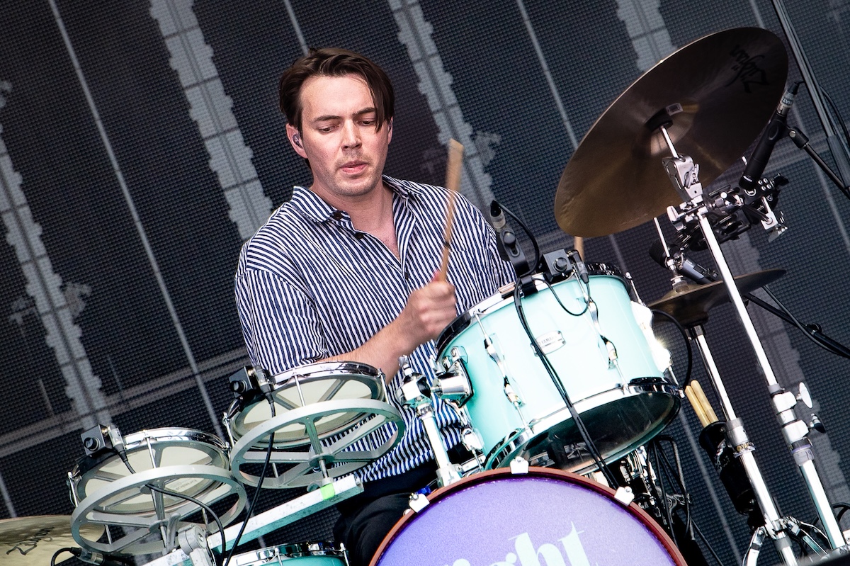 White Lies @ Pinkpop, foto 15, foto's door Anoek Houben - FrontView Magazine