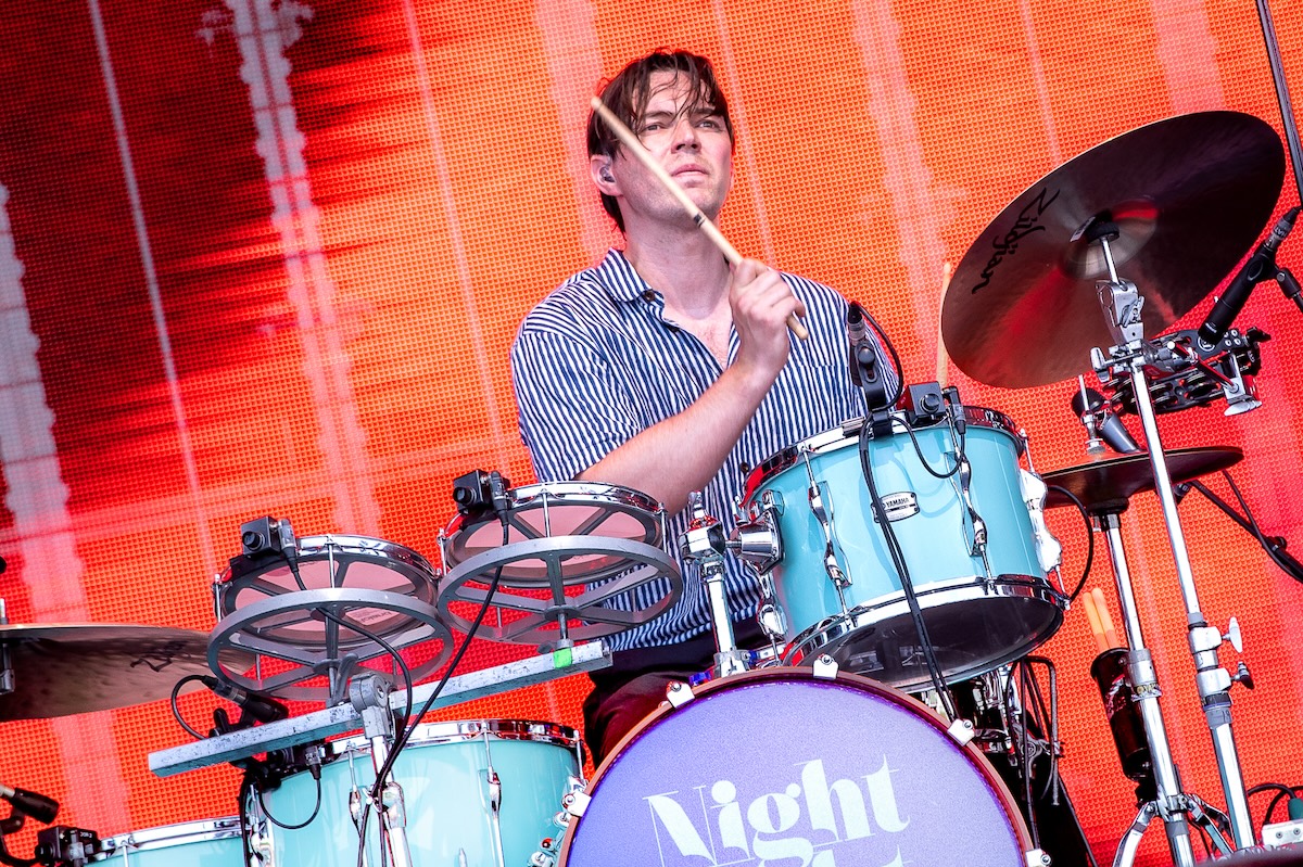 White Lies @ Pinkpop, foto 18, foto's door Anoek Houben - FrontView Magazine