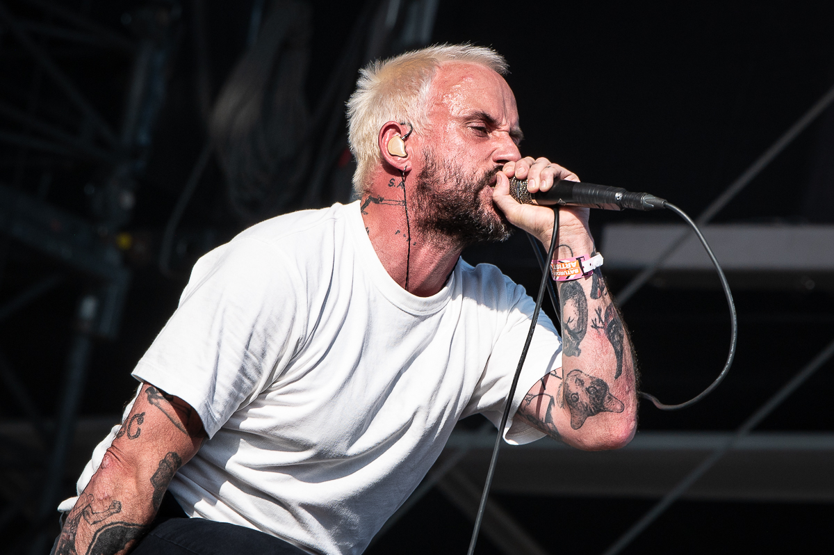 IDLES @ Pinkpop, foto 1, foto's door Anoek Houben - FrontView Magazine