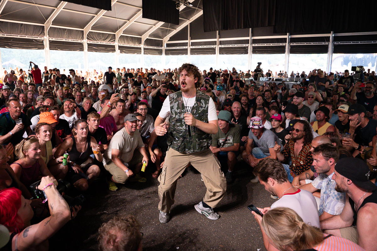 Fat Dog @ Pinkpop, picture 6, photographed by Anoek Houben - FrontView Magazine