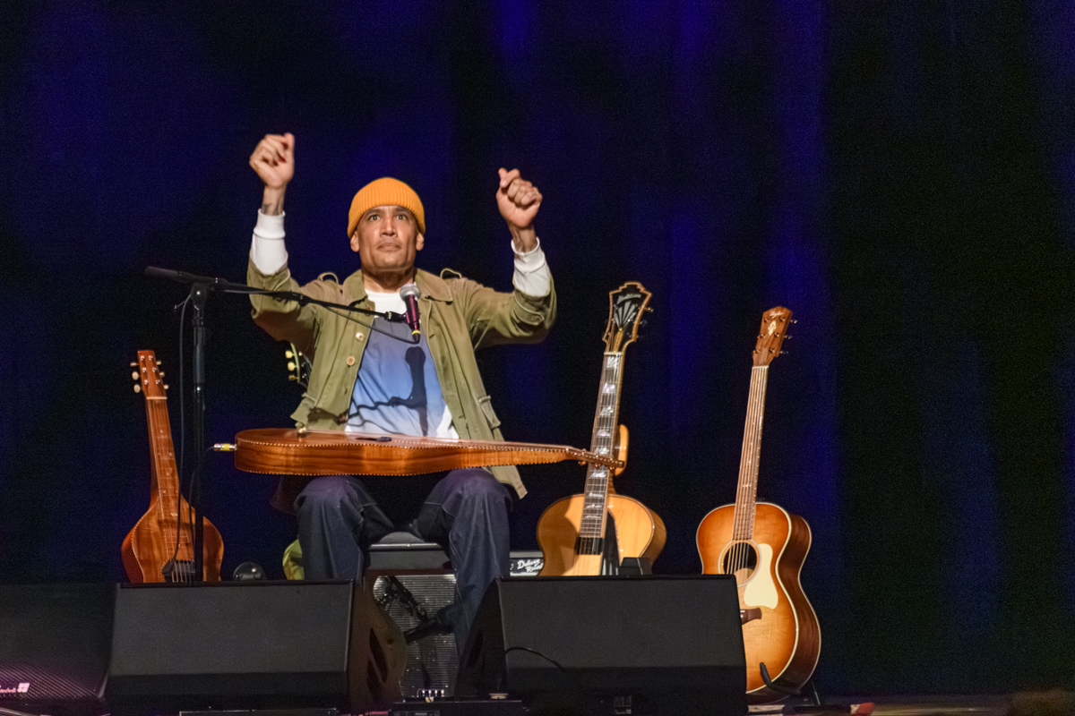 Ben Harper @ De Roma, picture 4, photographed by Bart Janssens - FrontView Magazine