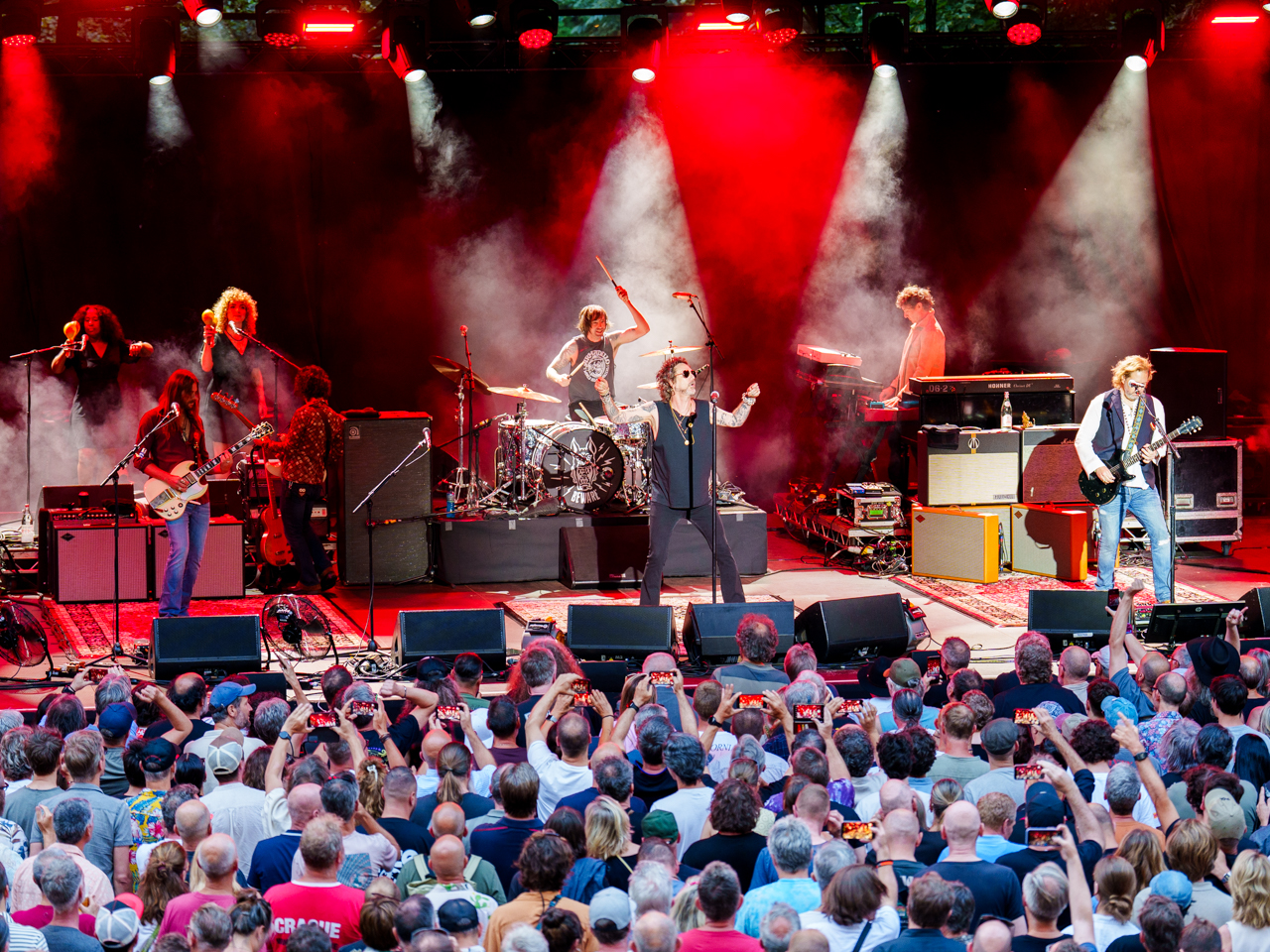 The Black Crowes @ OLT Rivierenhof, picture 2, photographed by Björn Franck - FrontView Magazine