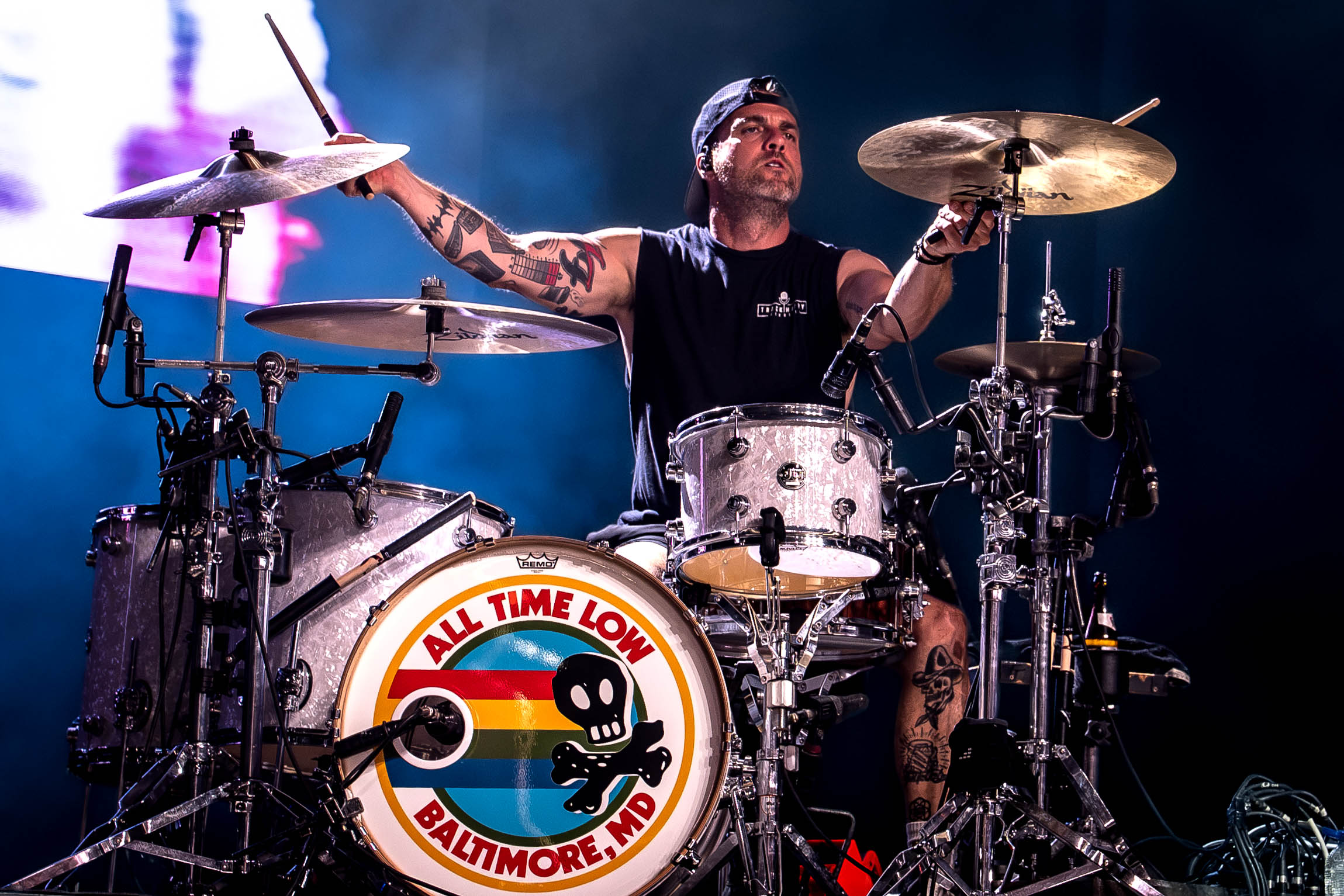 All Time Low @ Jera On Air, picture 4, photographed by Anoek Houben - FrontView Magazine