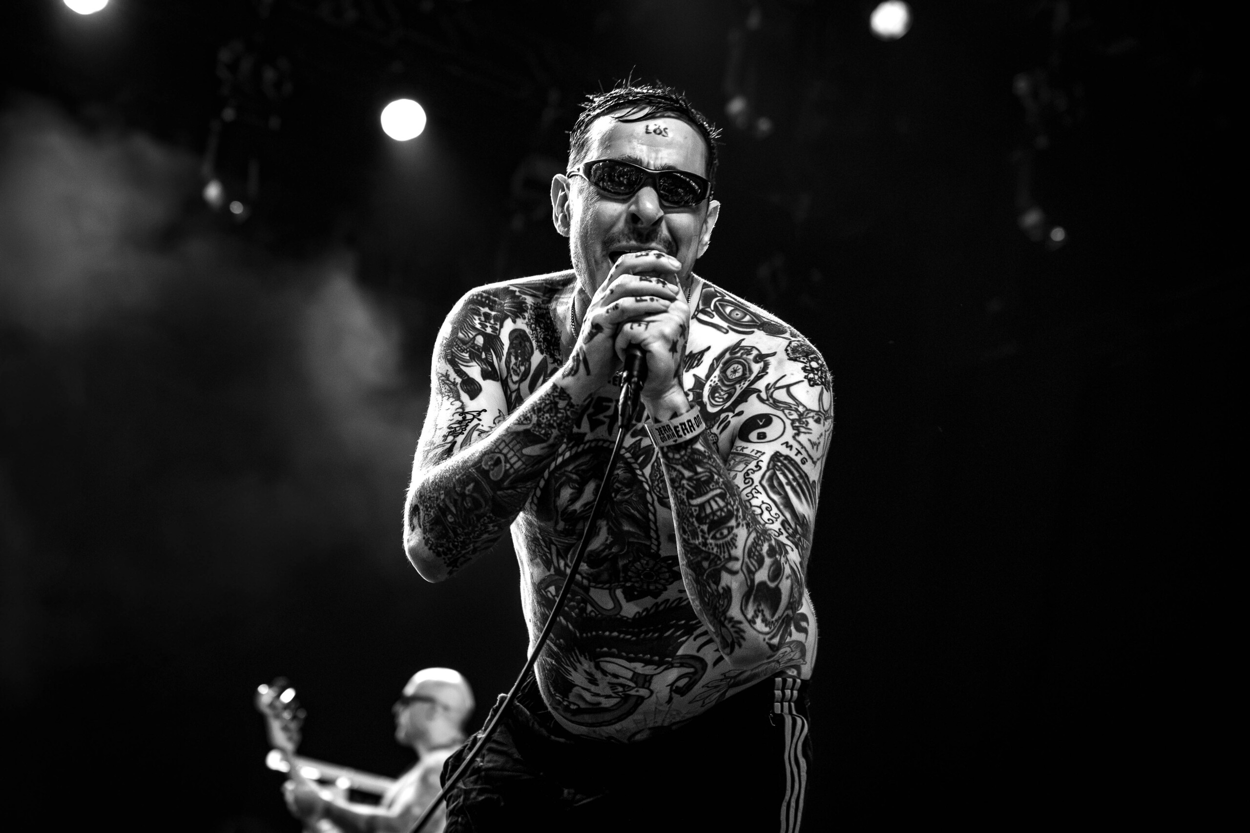 Viagra Boys @ Jera On Air, picture 1, photographed by Anoek Houben - FrontView Magazine