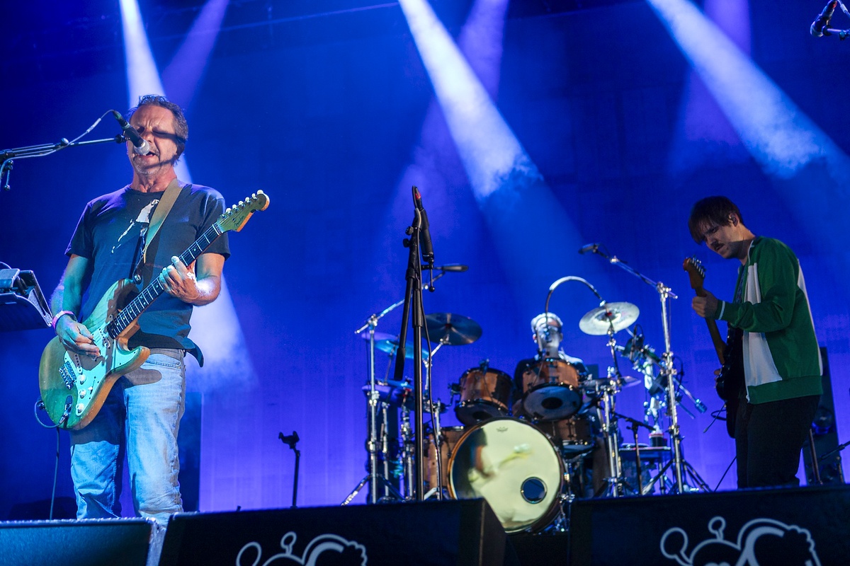 dEUS @ Rock Zottegem 2026, photo 14 of 17, photographed by Edwin Houdevelt - FrontView Magazine