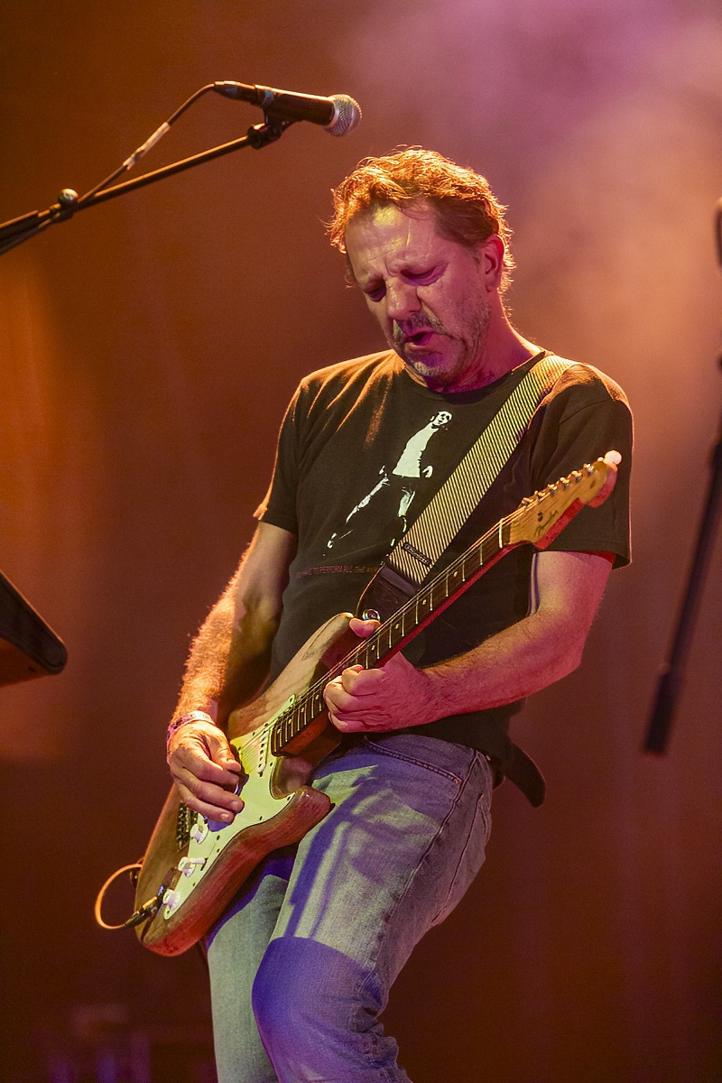 dEUS @ Rock Zottegem 2026, photo 13 of 17, photographed by Edwin Houdevelt - FrontView Magazine