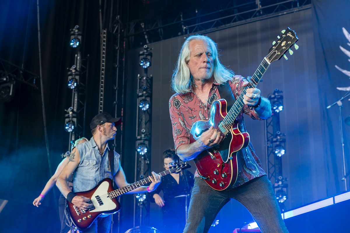 The Scabs @ Rock Zottegem 2026, picture 2, photographed by Edwin Houdevelt - FrontView Magazine