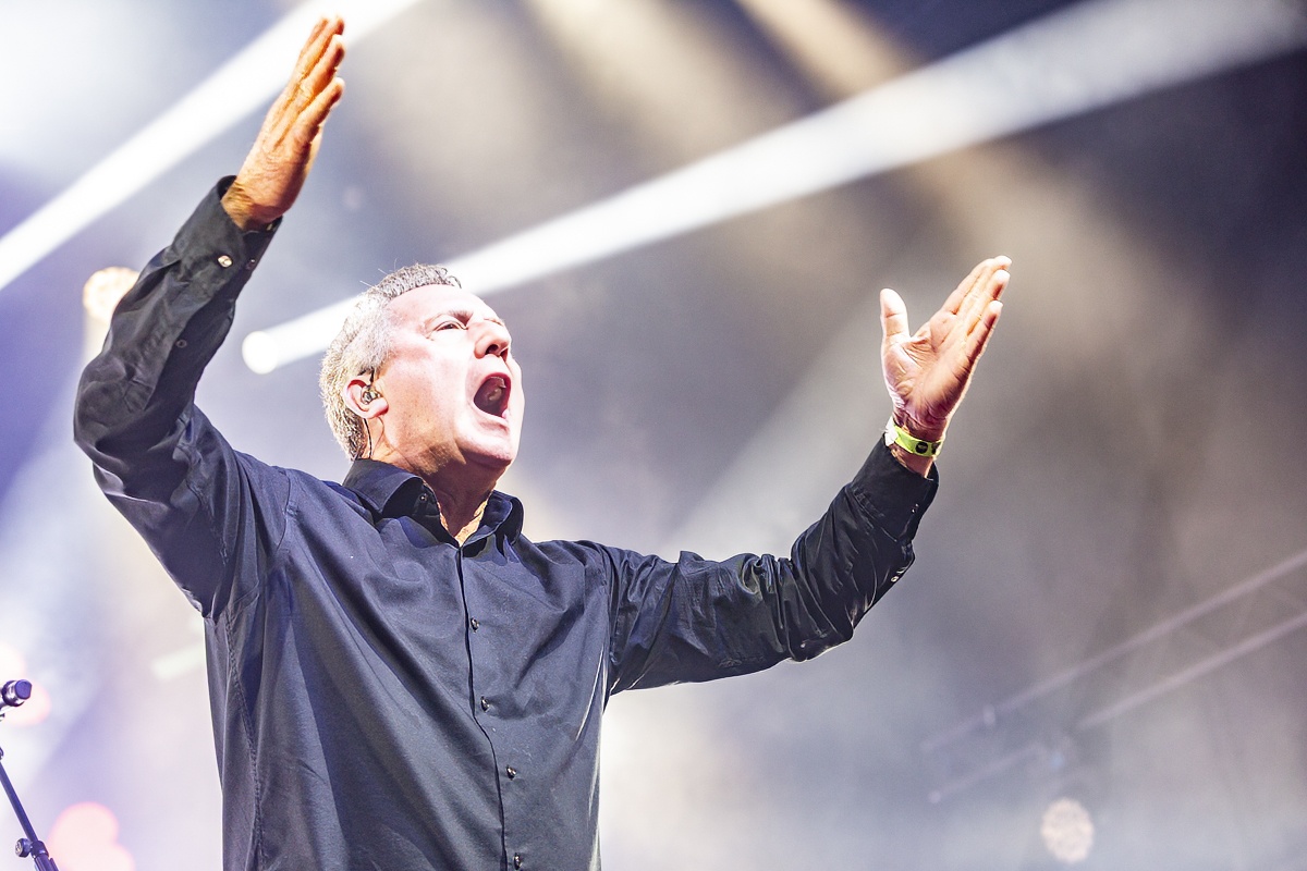 Orchestral Manoeuvres in the Dark @ Rock Zottegem, picture 4, photographed by Edwin Houdevelt - FrontView Magazine