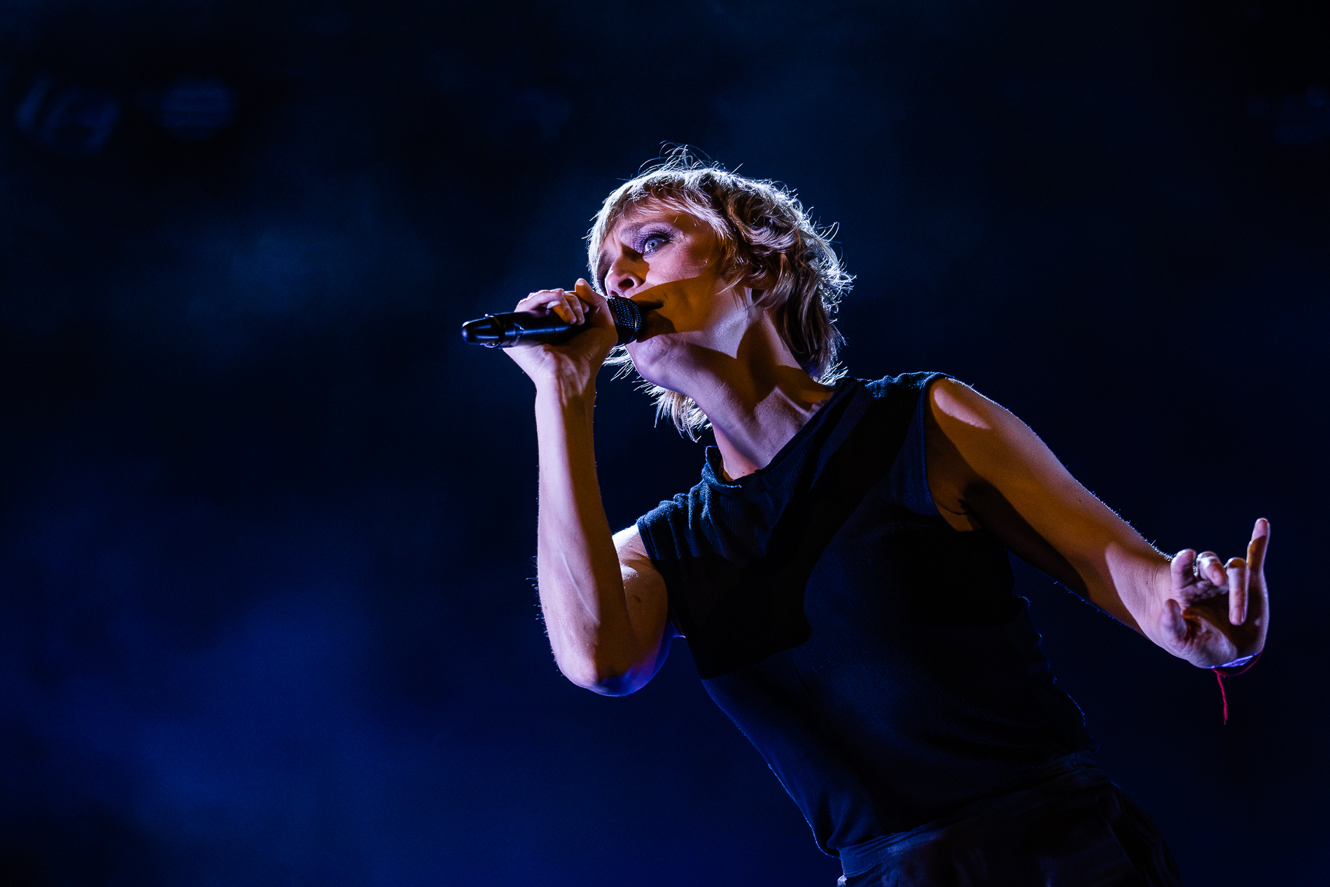 Hooverphonic @ Beleuvenissen, picture 2, photographed by Jürgen Bruynooghe - FrontView Magazine