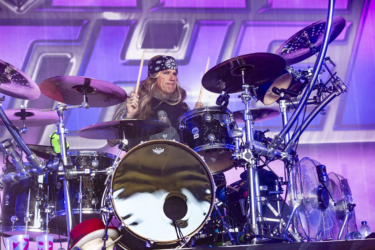Steel Panther @ Rock Zottegem 2026, foto 8, foto's door Edwin Houdevelt - FrontView Magazine