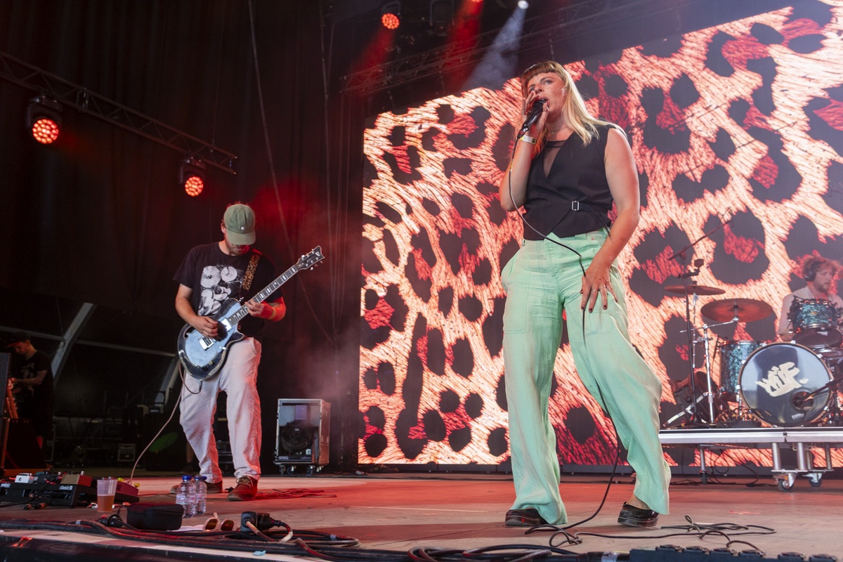 Wijf @ Rock Zottegem 2026, picture 14, photographed by Edwin Houdevelt - FrontView Magazine