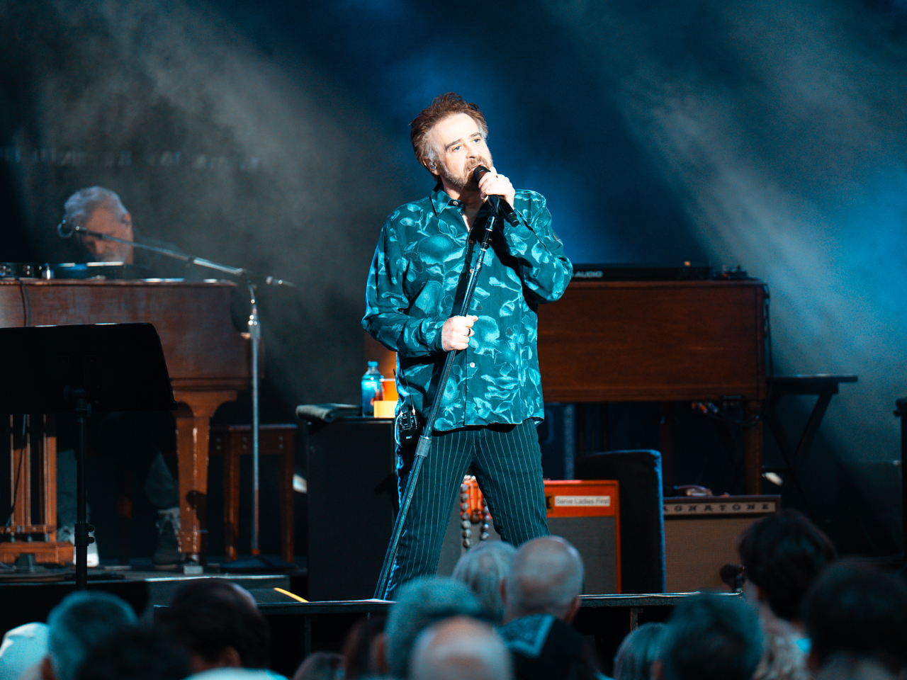 Counting Crows @ OLT Rivierenhof, picture 9, photographed by Björn Franck - FrontView Magazine