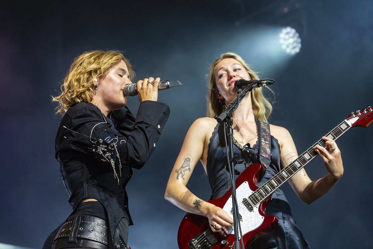 Pommelien Thijs @ Rock Zottegem 2026, picture 21, photographed by Edwin Houdevelt - FrontView Magazine
