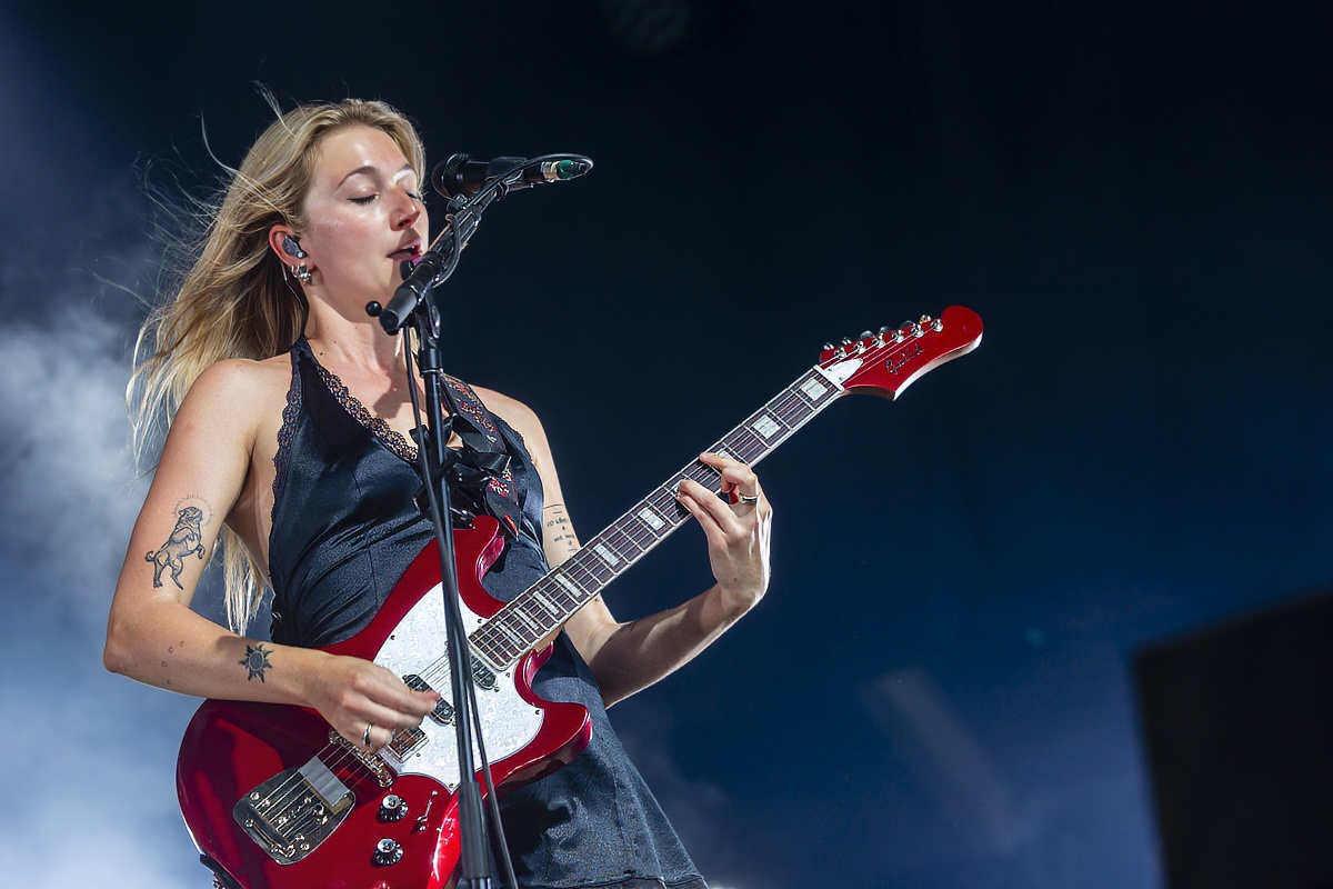Pommelien Thijs @ Rock Zottegem 2026, picture 17, photographed by Edwin Houdevelt - FrontView Magazine