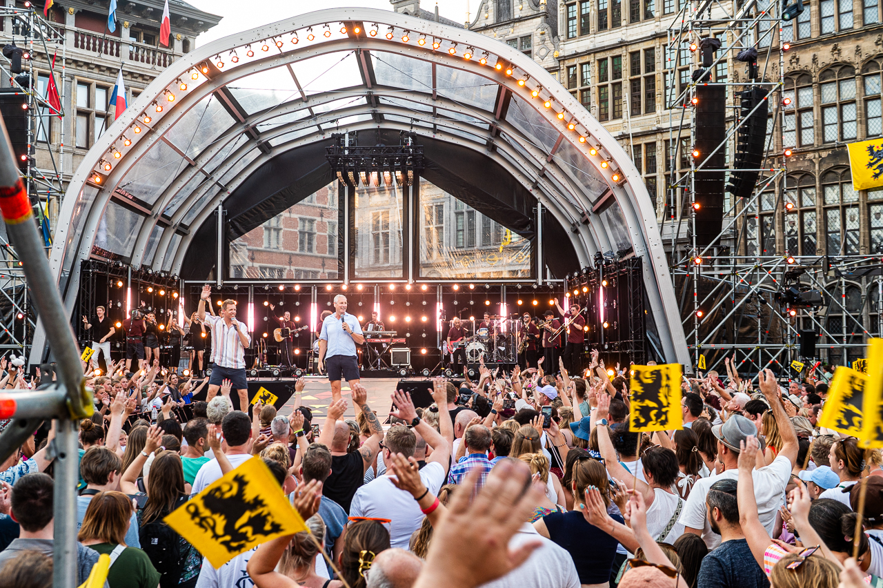 Vlaanderen Feest @ Grote Markt Antwerpen, foto 52, foto's door Dimitri Vanlommel - FrontView Magazine