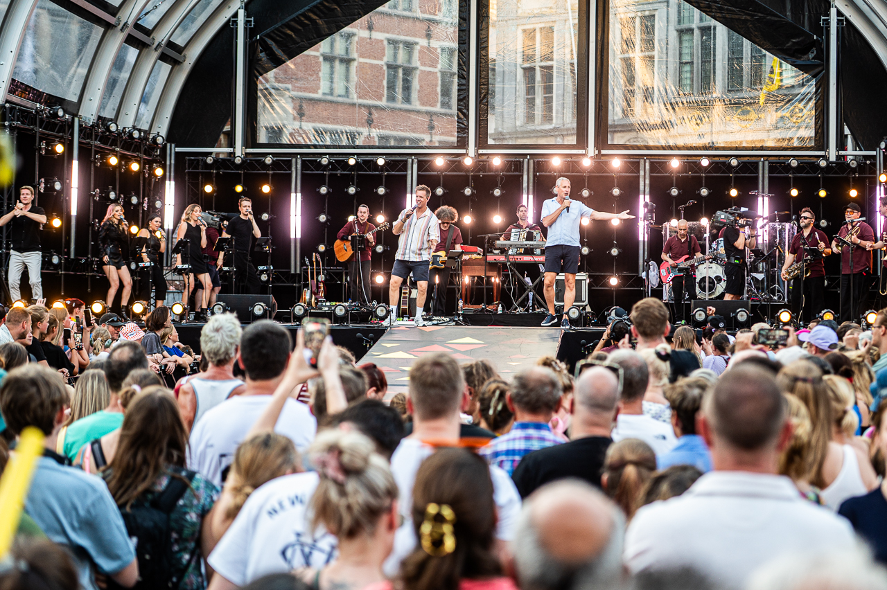 Vlaanderen Feest @ Grote Markt Antwerpen, foto 51, foto's door Dimitri Vanlommel - FrontView Magazine