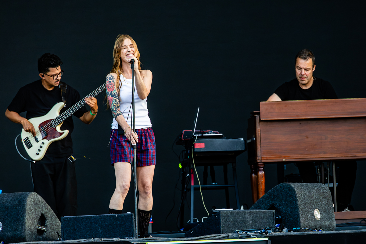 Anouk @ Bospop 2026, foto 2, foto's door Dorien Goetschalckx - FrontView Magazine