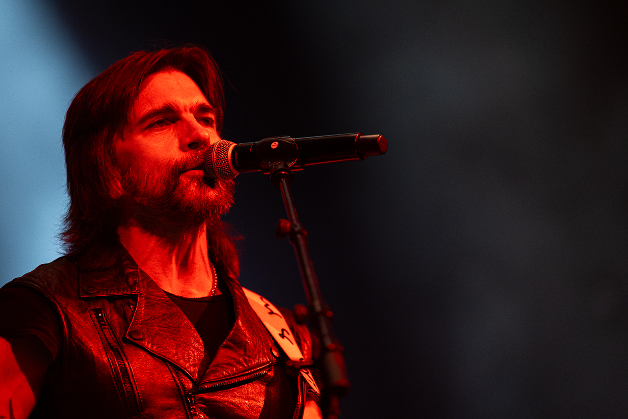 Juanes @ 013 Tilburg, picture 11, photographed by Danielle Stoop - FrontView Magazine