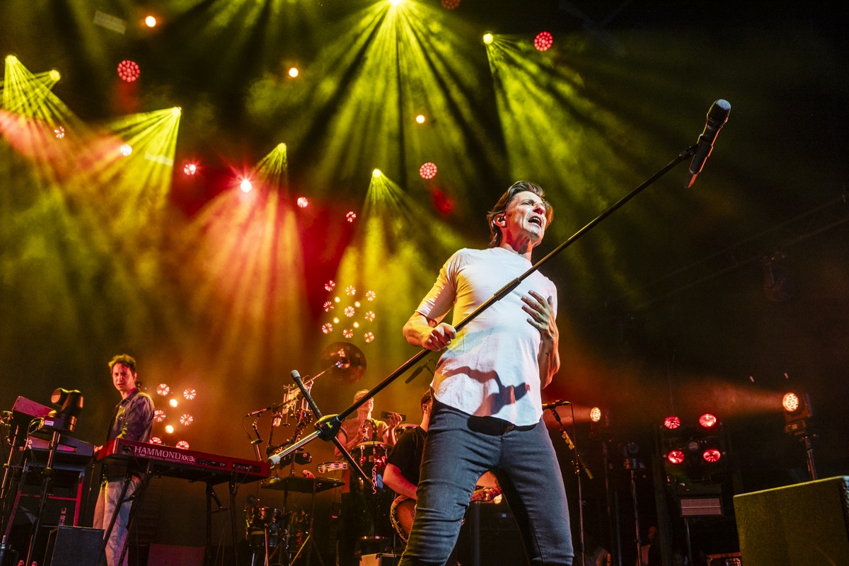 Clouseau @ Rock Zottegem 2026, picture 4, photographed by Edwin Houdevelt - FrontView Magazine
