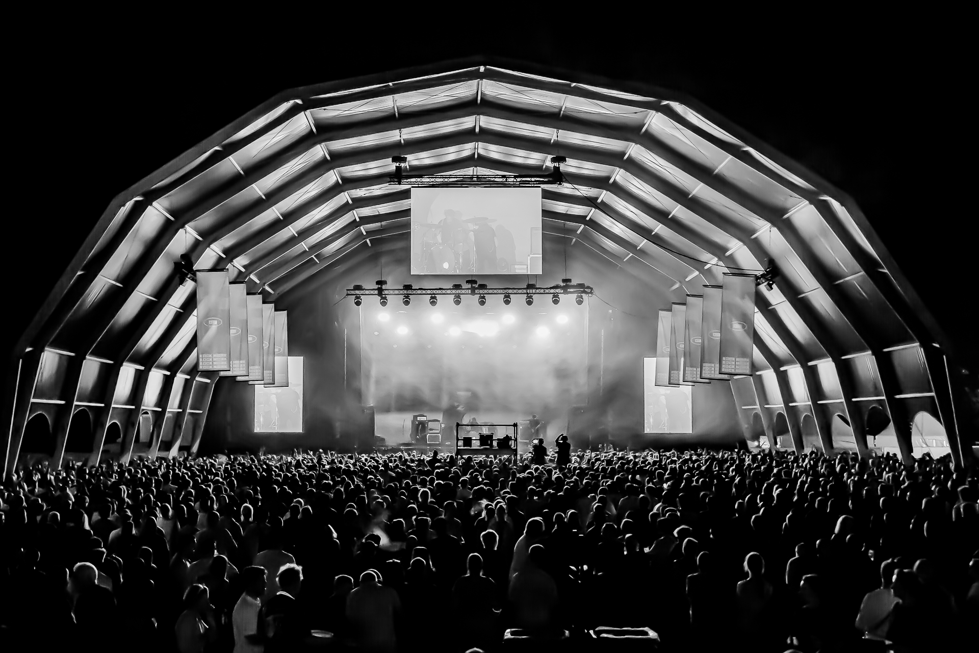 Amenra @Rock Herk, foto 4, foto's door Leen Verlinden - FrontView Magazine