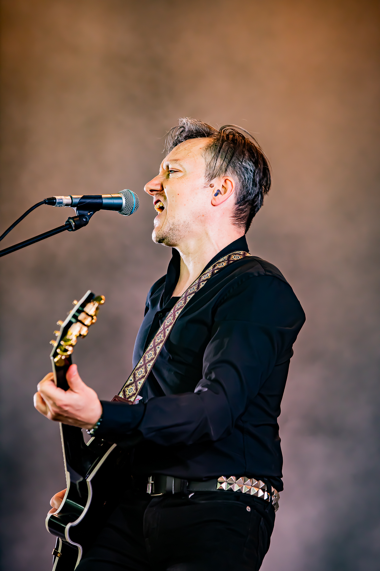 Wouter Thijssen @ Rock Herk, picture 6, photographed by Leen Verlinden - FrontView Magazine