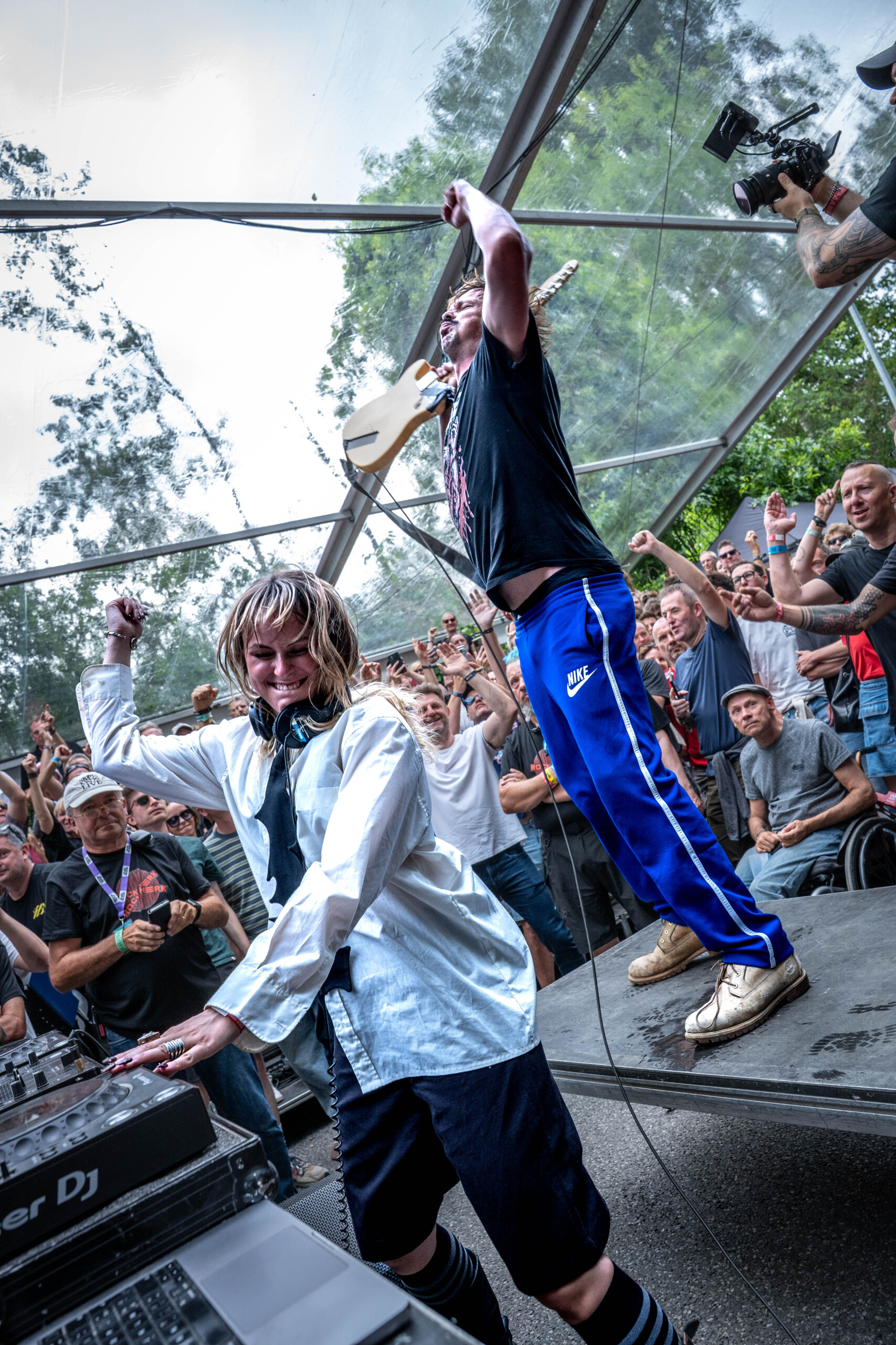 Lolalita & Brennt @ Rock Herk, foto 5, foto's door Anoek Houben - FrontView Magazine