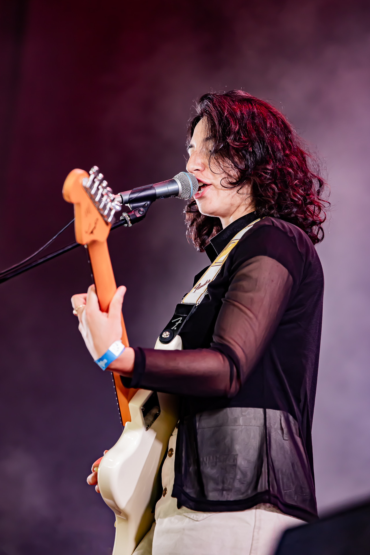 Rosie Stuart @ Rock Herk, picture 8, photographed by Leen Verlinden - FrontView Magazine
