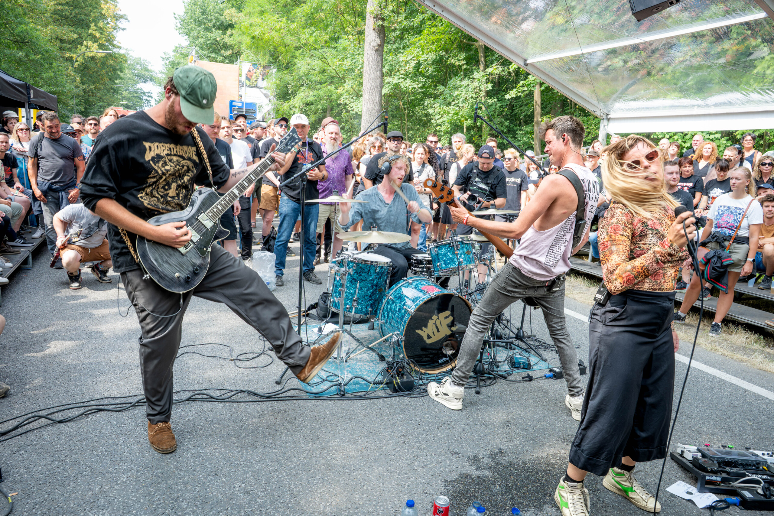 Wijf @ Rock Herk, foto 15, foto's door Anoek Houben - FrontView Magazine