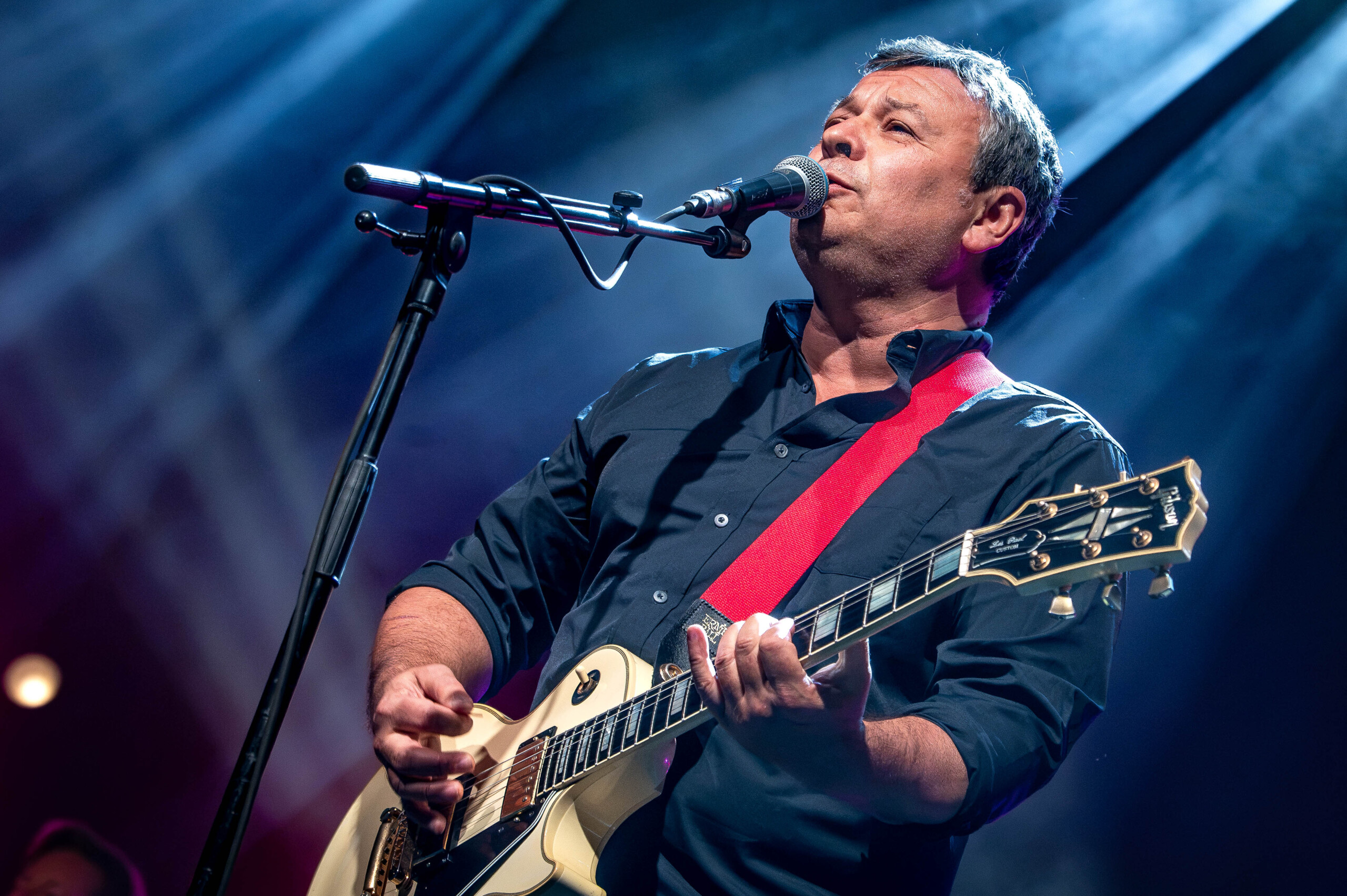 Manic Street Preachers @ Rock Herk, picture 1, photographed by Anoek Houben - FrontView Magazine