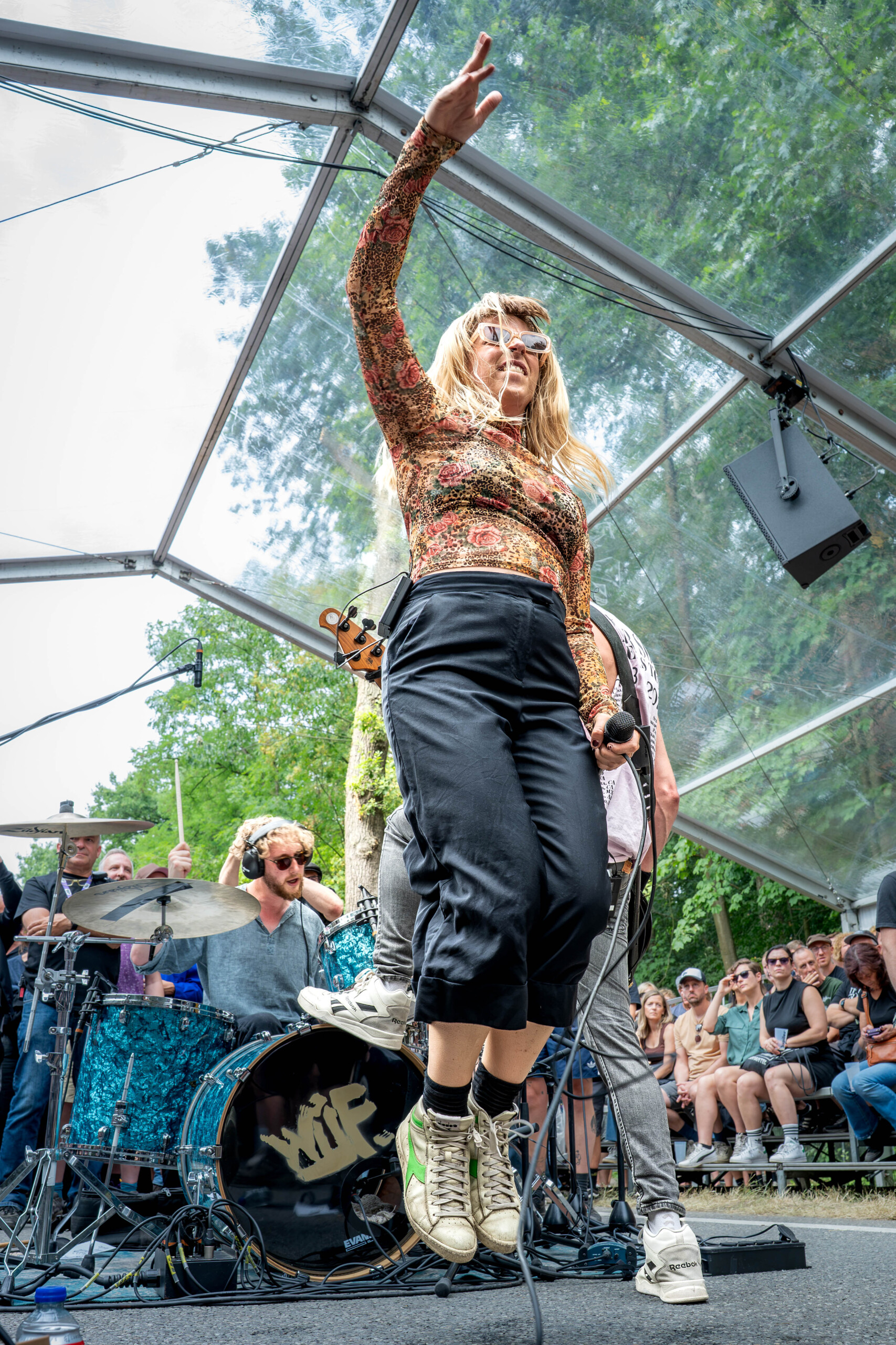Wijf @ Rock Herk, foto 12, foto's door Anoek Houben - FrontView Magazine