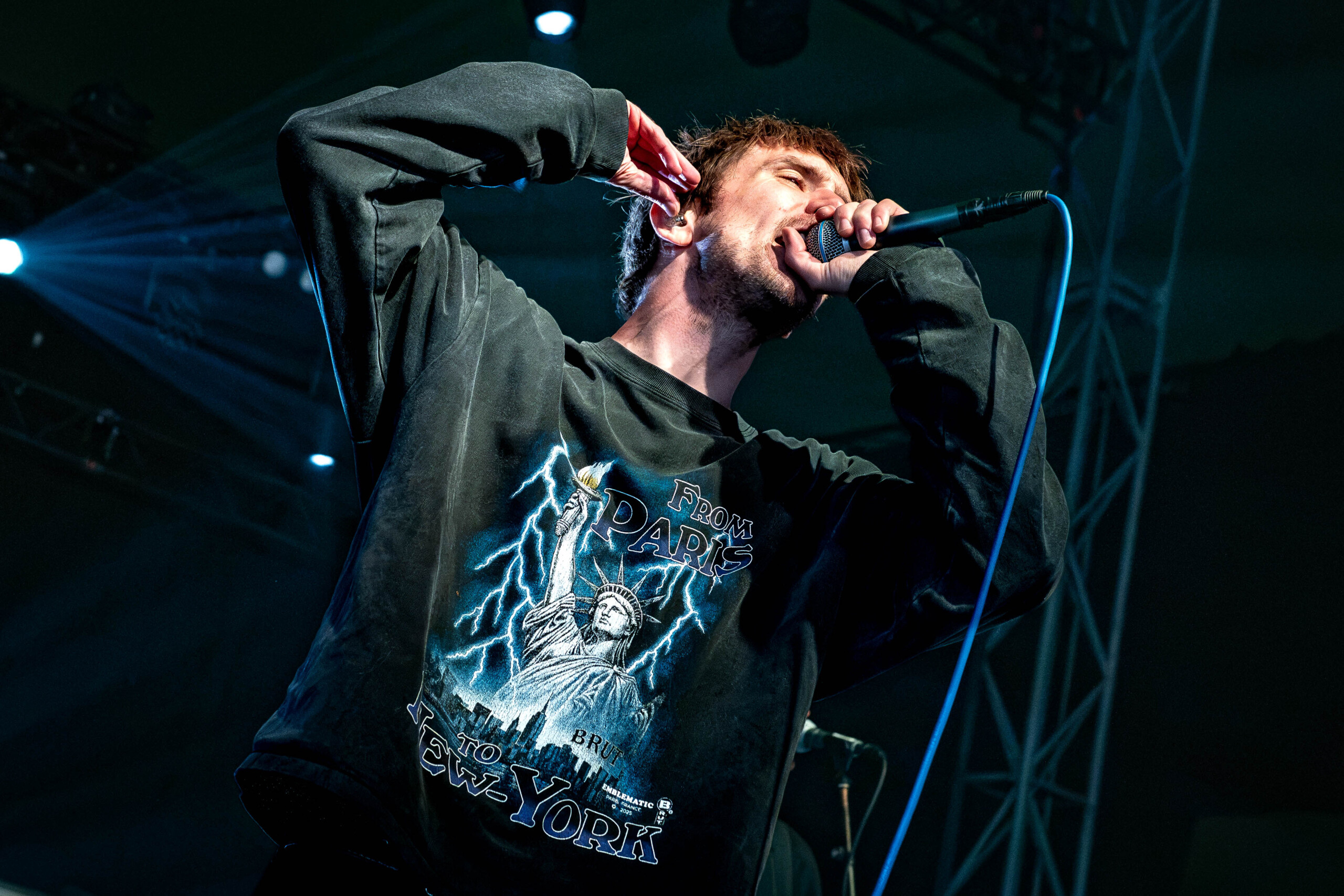 Militarie Gun @ Rock Herk, picture 2, photographed by Anoek Houben - FrontView Magazine