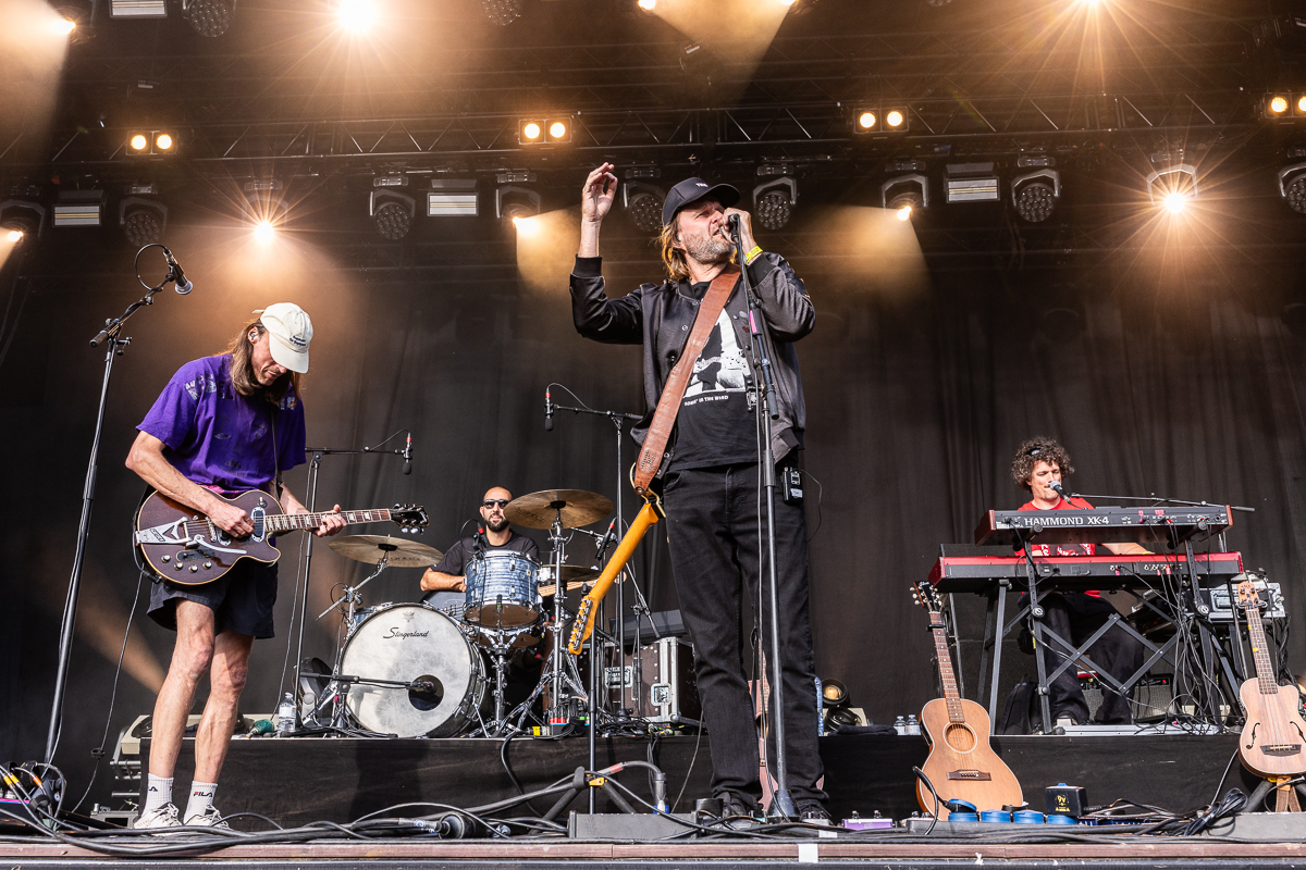 Admiral Freebee @ Rock Olmen, picture 1, photographed by David Johnson - FrontView Magazine