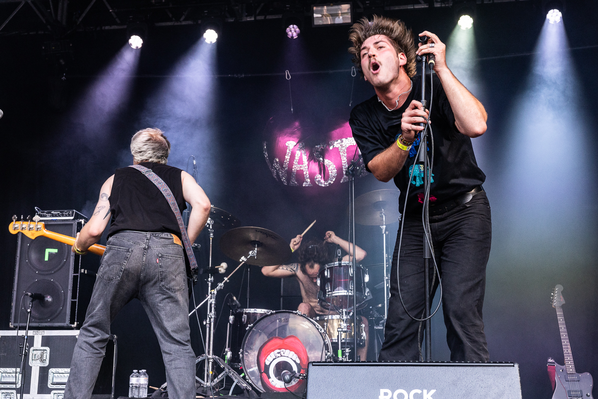 Waste @ Rock Olmen, foto 9, foto's door David Johnson - FrontView Magazine