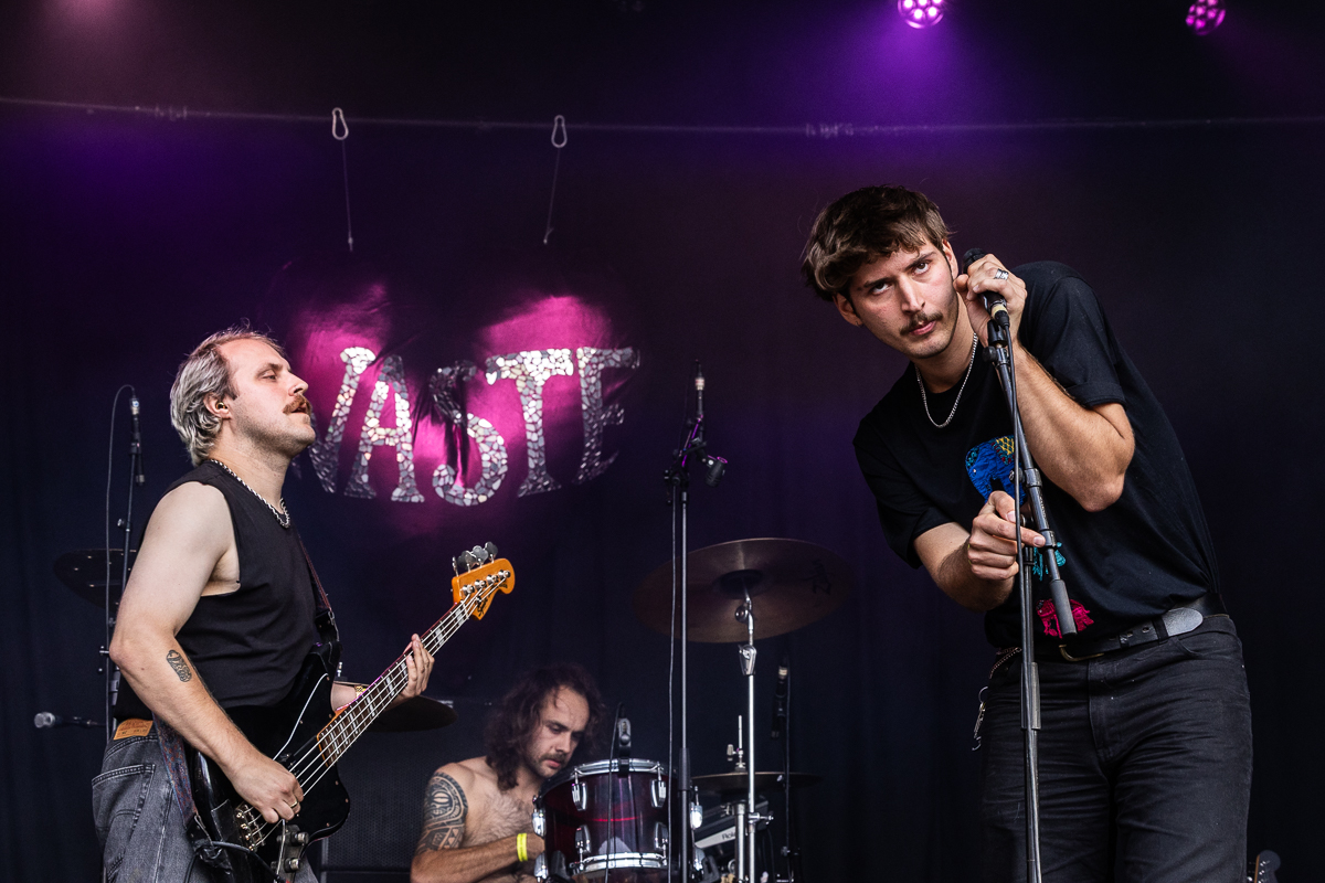 Waste @ Rock Olmen, foto 11, foto's door David Johnson - FrontView Magazine