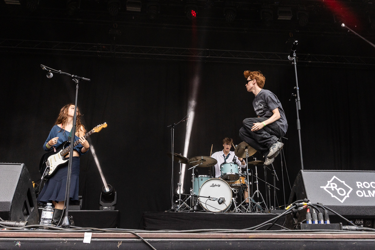 Mixed Waste @ Rock Olmen, picture 1, photographed by David Johnson - FrontView Magazine