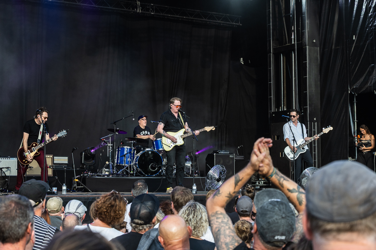 The Sheila Divine @ Rock Olmen, picture 11, photographed by David Johnson - FrontView Magazine