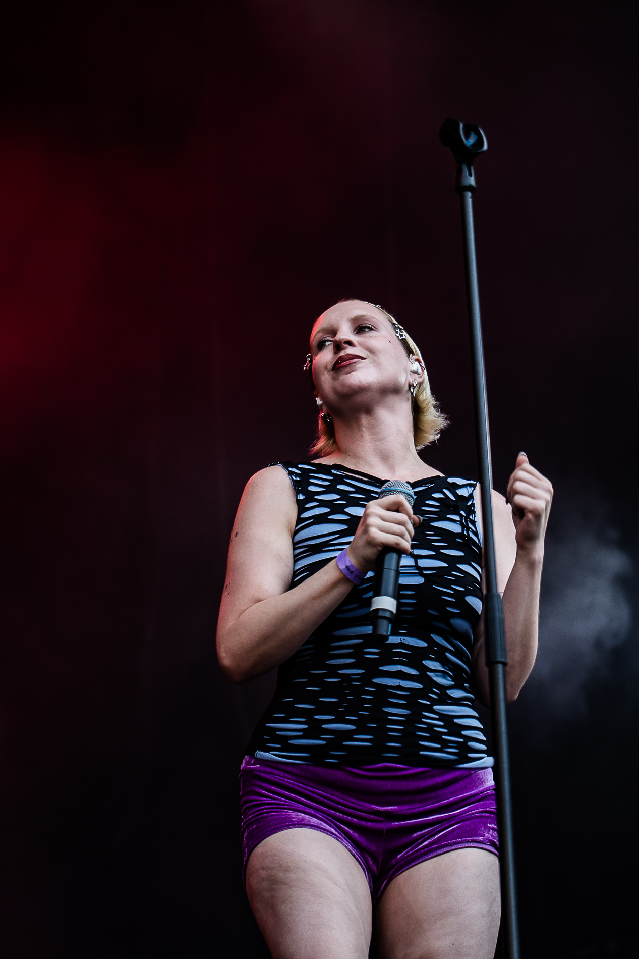 Kaat Van Stralen @ Beleuvenissen, picture 13, photographed by Jürgen Bruynooghe - FrontView Magazine